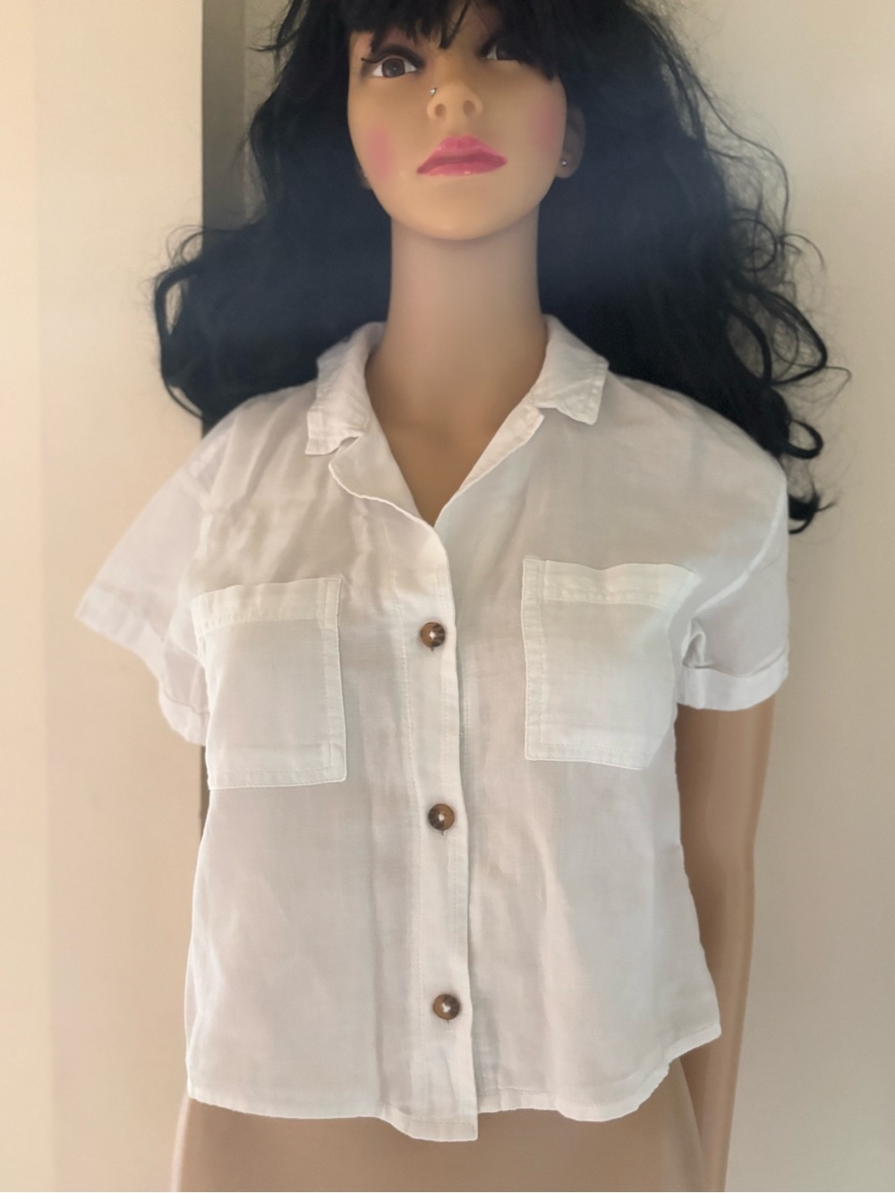 Hollister White Short Sleeve Button-Front Pocket Shirt